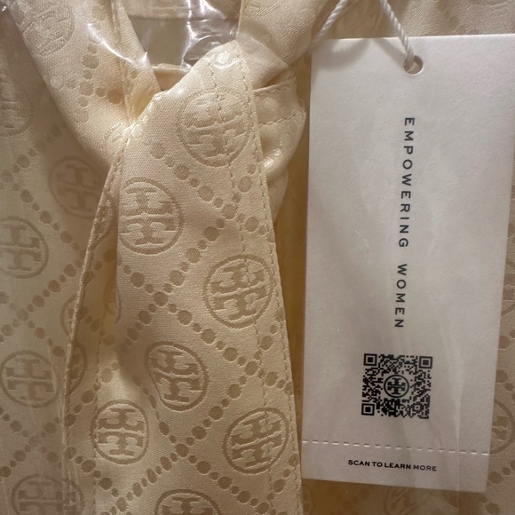 Tory Burch French-cream Tie Neck silk blouse; Jacquard logo; NWT - Picture 8 of 11